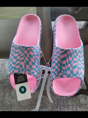 SOLD!!Women's Robbie Slide Sandals - Wild Fable™ Pink/Turquoise Blue 9